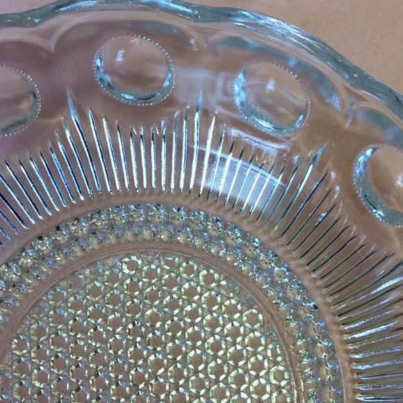 FINAL SALE PRICE Glass Design & Fruit Serving Bowls - Picture 6 of 6